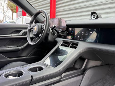 Used 2021 Porsche Taycan 4S AWD/4WD image 21