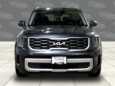 Used 2024 Kia Telluride S image 2