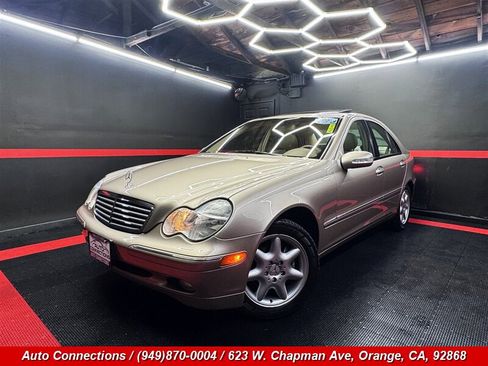 Used 2002 Mercedes-Benz C 240 Sedan image 2
