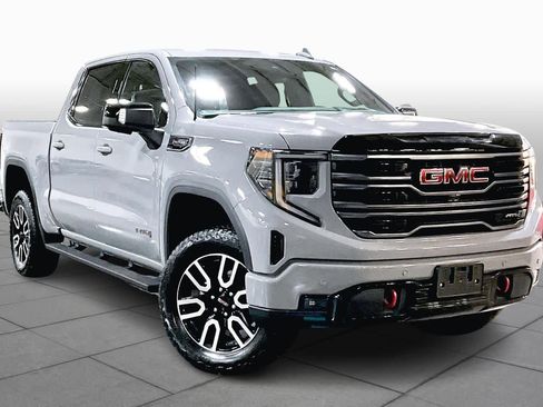 Used 2025 GMC Sierra 1500 AT4 w/ Technology Package image 3