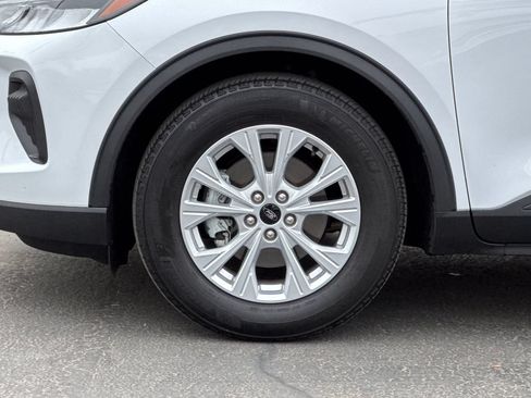 Used 2024 Ford Escape Active w/ Tech Pack #2 FWD image 25
