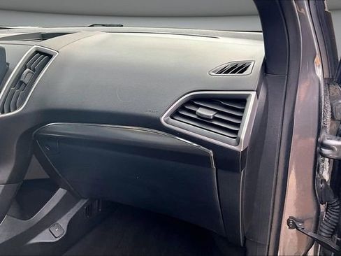 Used 2023 Ford Edge ST-Line AWD/4WD image 25