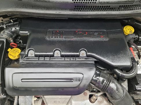 Used 2018 FIAT 500 Lounge image 30