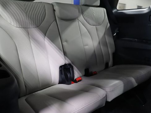 Used 2024 Hyundai Palisade Calligraphy image 25