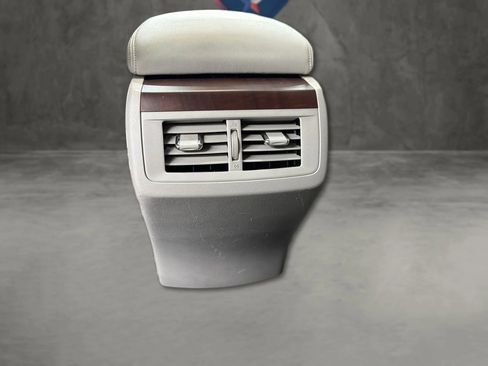 Used 2009 Toyota Venza Wagon 4D image 32