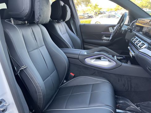 New 2026 Mercedes-Benz GLS 580 4MATIC image 24