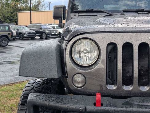 Certified 2016 Jeep Wrangler Unlimited Rubicon image 9