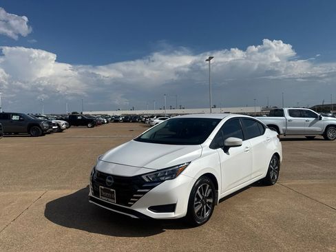 Certified 2025 Nissan Versa SV w/ Trunk Package FWD image 8