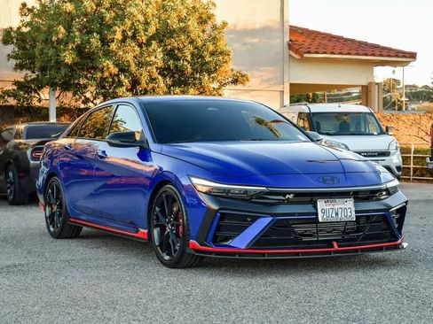 Used 2025 Hyundai Elantra N image 3