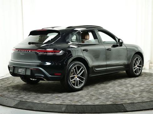 Used 2025 Porsche Macan image 7