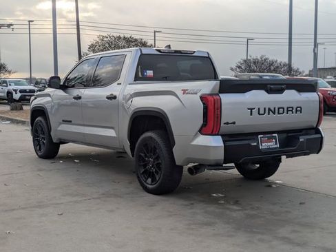 Used 2023 Toyota Tundra SR5 image 8