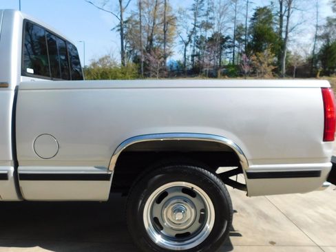Used 1993 Chevrolet Silverado 1500 2WD Regular Cab image 15
