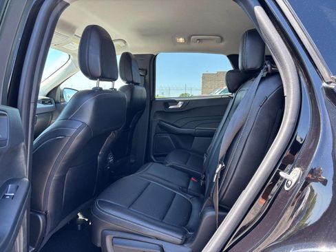 Used 2023 Ford Escape Platinum image 12
