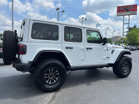 Used 2025 Jeep Wrangler Unlimited Rubicon AWD/4WD image 48