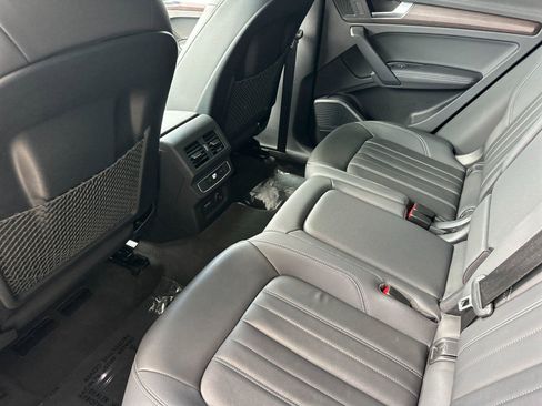 Used 2021 Audi Q5 2.0T Premium Plus w/ Premium Plus Package AWD/4WD image 11