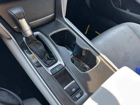 Used 2018 Honda Accord LX image 30
