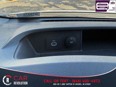 Used 2023 Ford Transit 250 Medium Roof AWD image 21