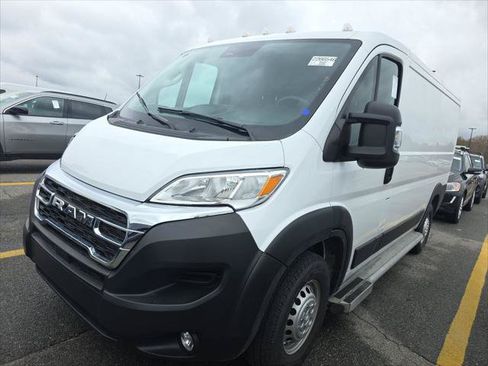 Used 2025 RAM ProMaster 2500 w/ U-Haul Equipment Group FWD image 3