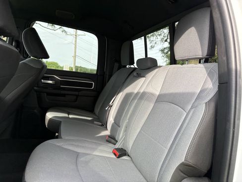 Used 2024 RAM 2500 Big Horn w/ Safety Group AWD/4WD image 30