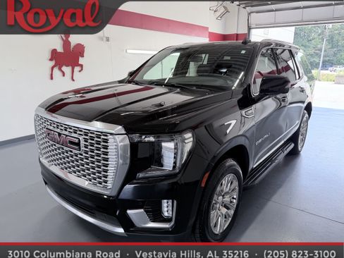 Used 2022 GMC Yukon Denali AWD/4WD image 1