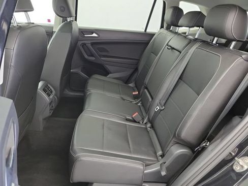 Used 2021 Volkswagen Tiguan SEL FWD image 14