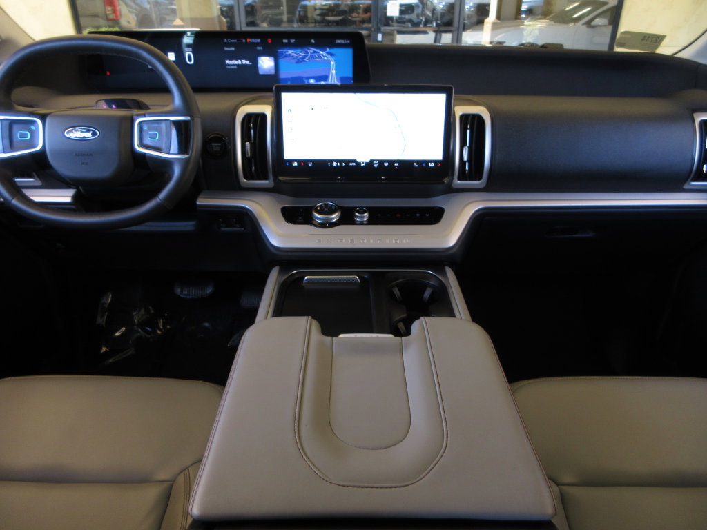 Certified 2025 Ford Expedition Max Active RWD image 18