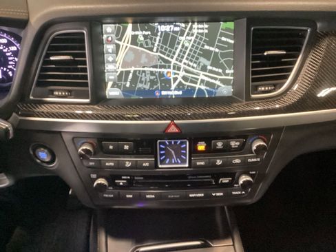 Used 2018 Genesis G80 3.3T Sport image 32