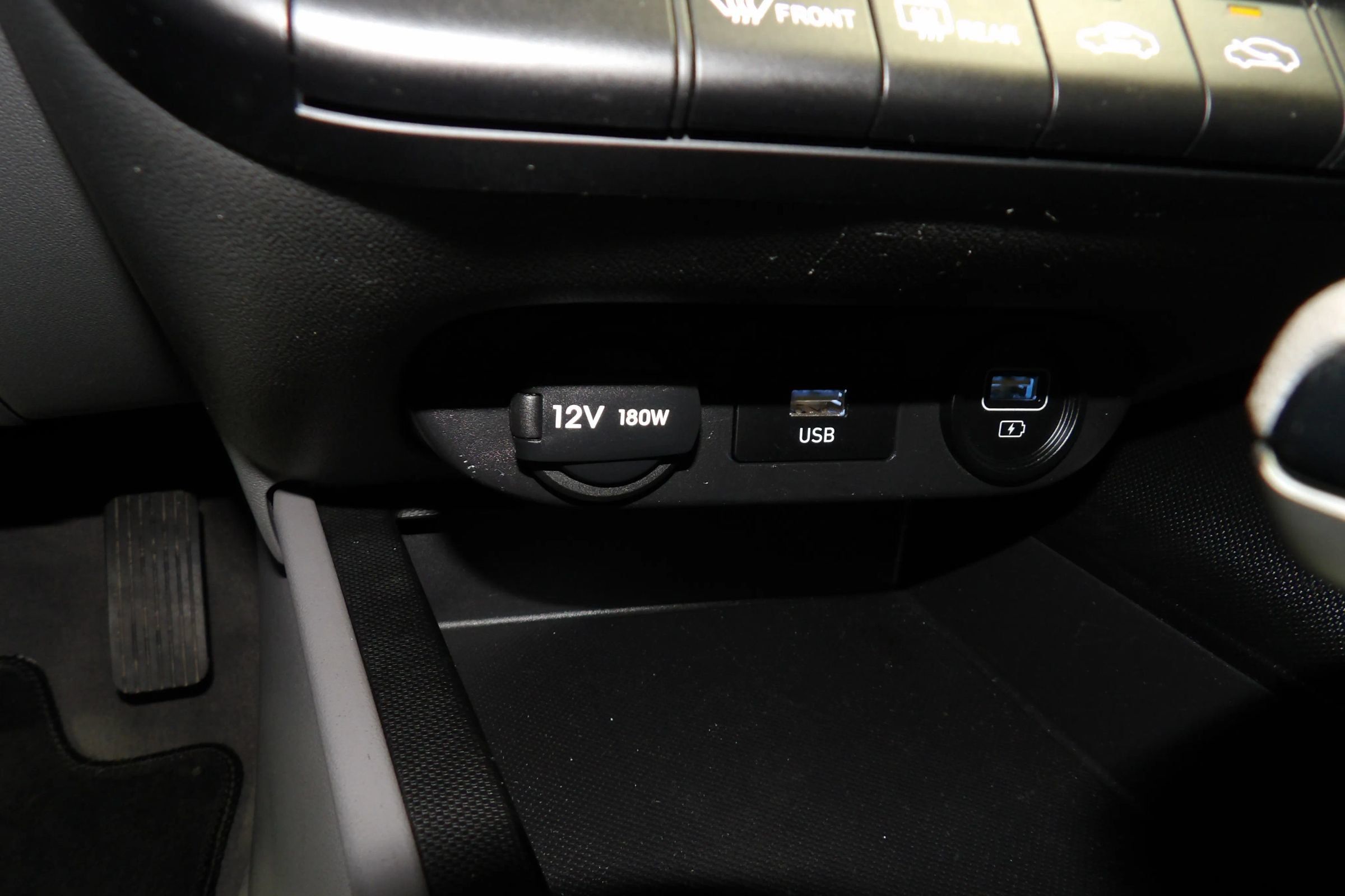Used 2022 Hyundai Elantra SEL FWD image 17