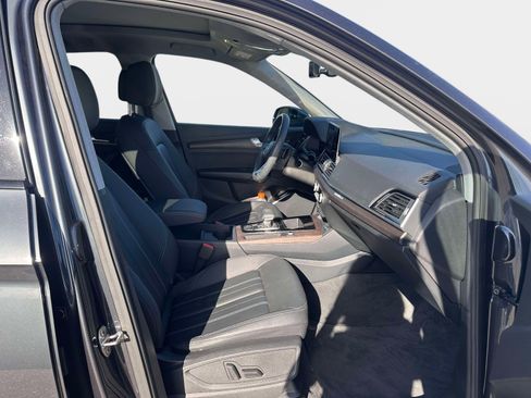 Used 2025 Audi Q5 2.0T Premium image 7