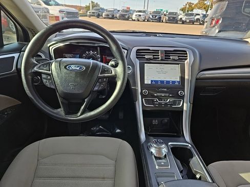 Used 2020 Ford Fusion S image 15