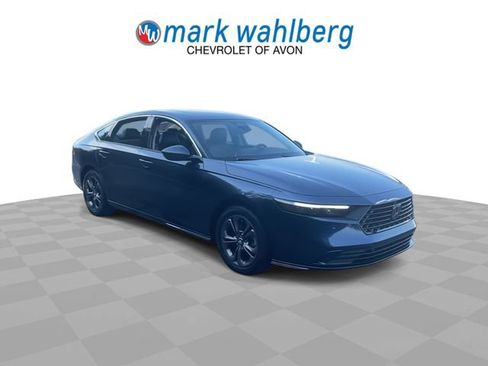 Used 2024 Honda Accord EX-L image 2