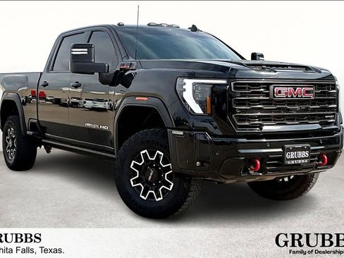 Used 2025 GMC Sierra 2500 AT4X AWD/4WD image 1