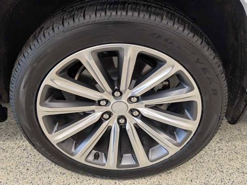 Used 2024 Jeep Grand Wagoneer L 4WD w/ HD Trailer Tow Package image 12