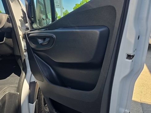 Used 2025 Mercedes-Benz Sprinter 2500 image 57