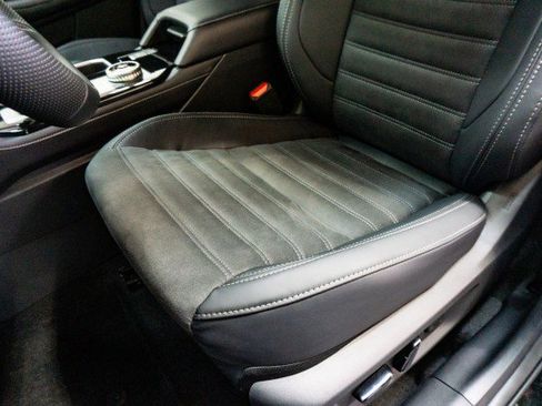 New 2025 Mitsubishi Outlander SE image 7