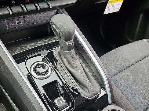 New 2026 Chevrolet Colorado W/T AWD/4WD image 11