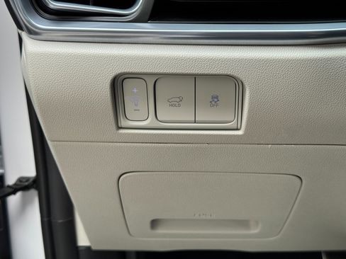 Used 2025 Kia Sorento SX AWD/4WD image 18