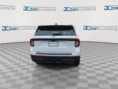 New 2026 Ford Explorer ST-Line w/ ST-Line Street Pack image 8