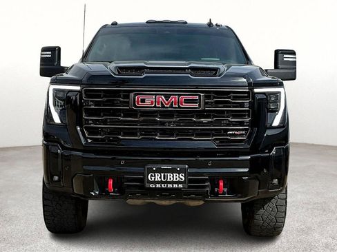 Used 2025 GMC Sierra 2500 AT4X AWD/4WD image 4
