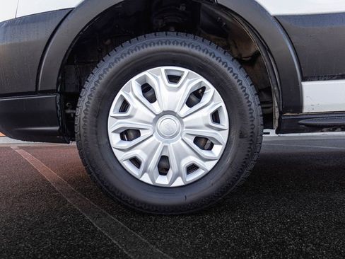 Used 2019 Ford Transit 350 XLT image 9