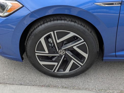 Certified 2024 Volkswagen Jetta SEL FWD image 14