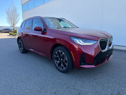 Certified 2026 BMW X3 xDrive30 w/ M Sport Package AWD/4WD image 2