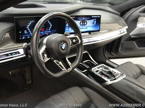 Used 2023 BMW 760i xDrive w/ Luxury Rear Seating Package AWD/4WD image 13