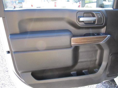 Used 2022 Chevrolet Silverado 3500 LT w/ Convenience Package image 30