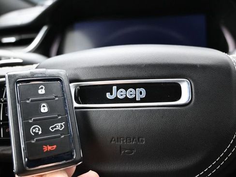 Used 2022 Jeep Grand Cherokee L Overland w/ Luxury Tech Group IV image 50