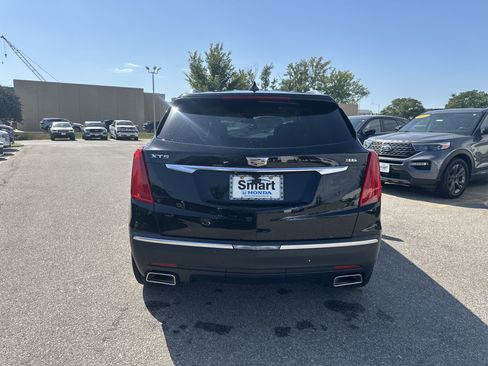 Used 2017 Cadillac XT5 Premium Luxury FWD image 9