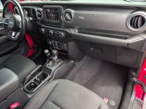Certified 2021 Jeep Wrangler Unlimited Sahara w/ Cold Weather Group AWD/4WD image 20