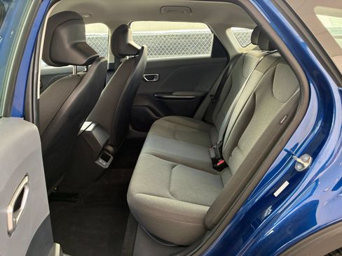 Used 2025 Kia K4 FWD image 27