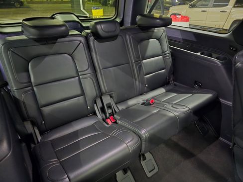 Used 2023 Lincoln Navigator L Reserve RWD image 37