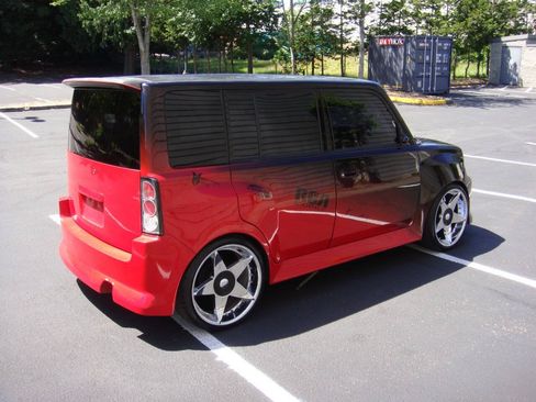 Used 2005 Scion xB FWD image 6